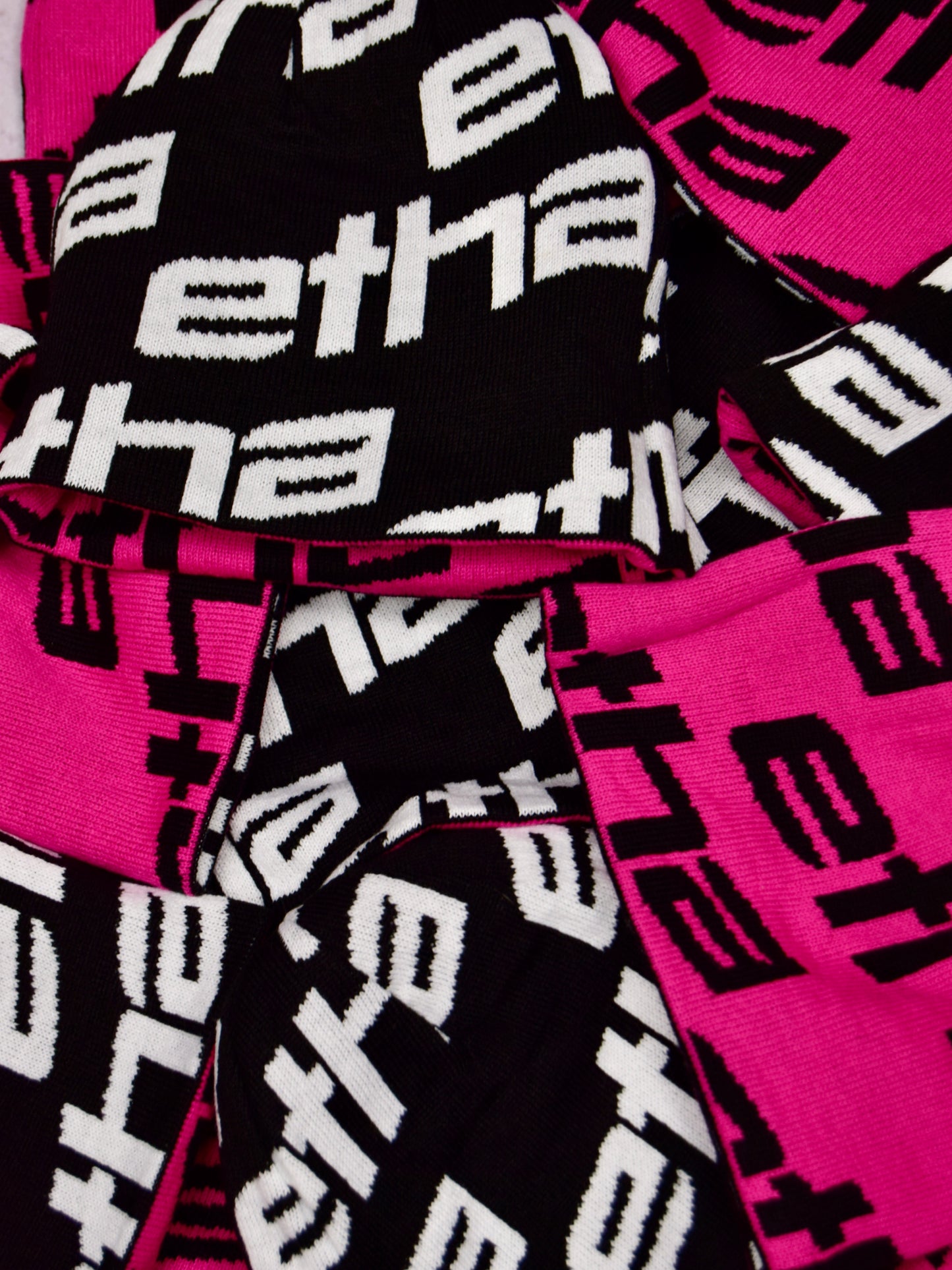 reversible beanie - archive